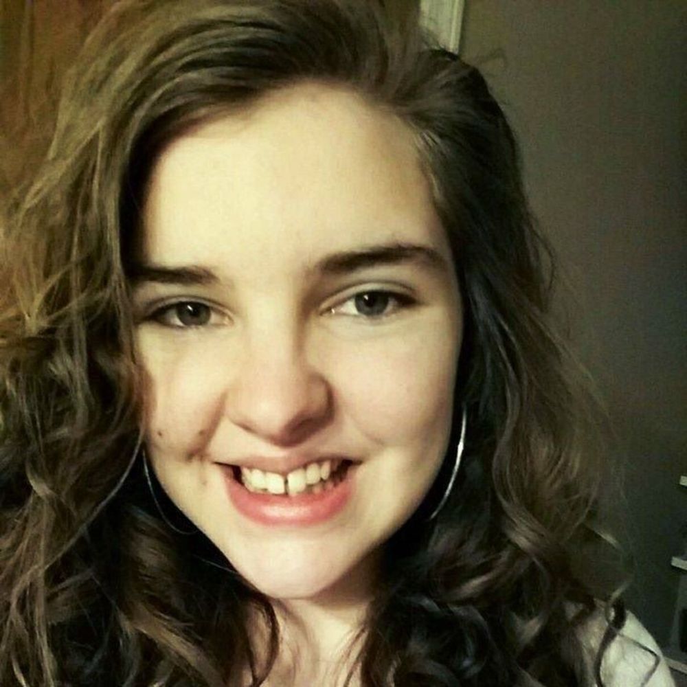 Meet your Posher, Alicia